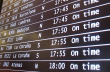 información y horarios de salidas y llegadas de vuelos